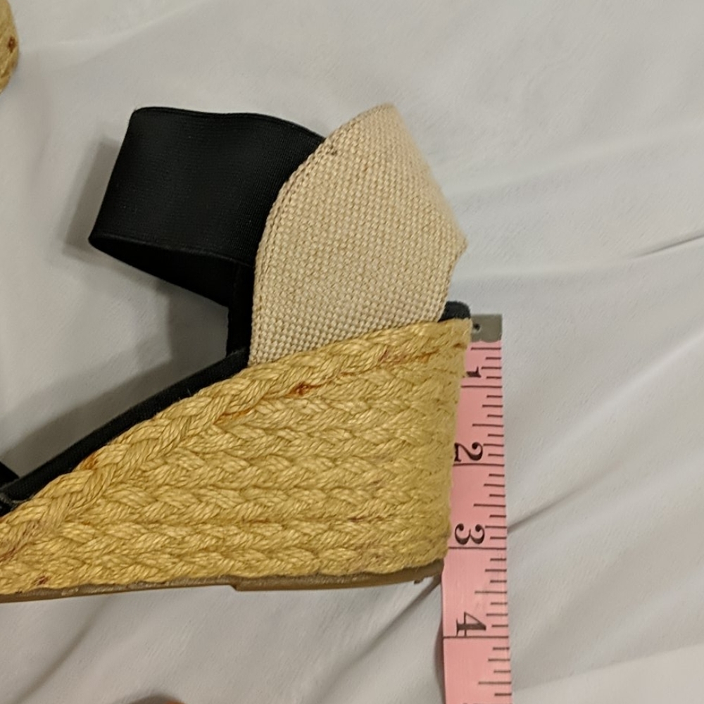 Shoes - Picture 5 of 6